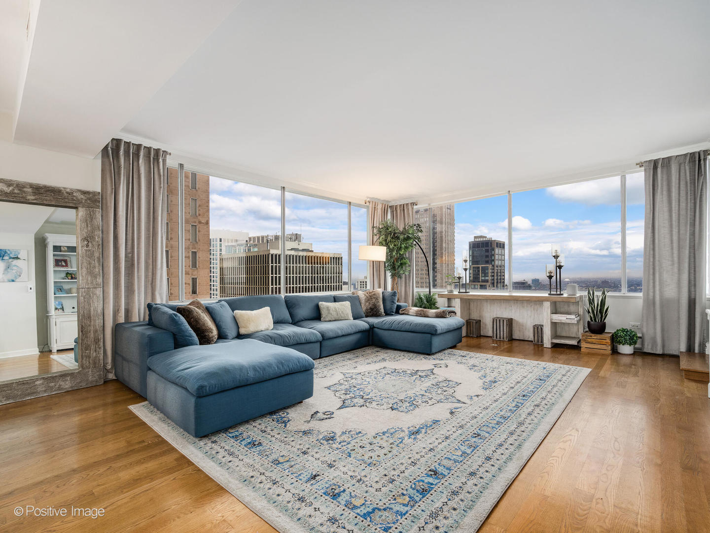 1000 N LAKE SHORE Plaza 39C