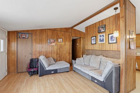 Tiny photo for 350 E Summer Street, Paxton, IL 60957 (MLS # 12608950)