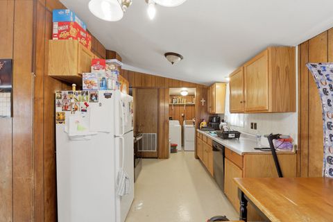 Tiny photo for 350 E Summer Street, Paxton, IL 60957 (MLS # 12608950)