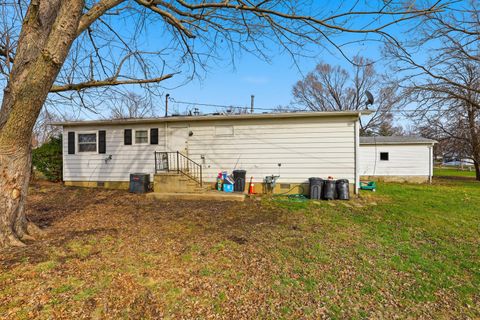 Tiny photo for 350 E Summer Street, Paxton, IL 60957 (MLS # 12608950)