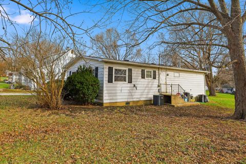 Photo of 350 E Summer Street, Paxton, IL 60957 (MLS # 12608950)