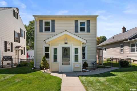 Photo of 2375 31ST Street #A, Moline, IL 61265 (MLS # QC4267483)