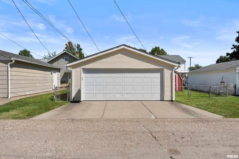 Tiny photo for 2375 31ST Street #A, Moline, IL 61265 (MLS # QC4267483)