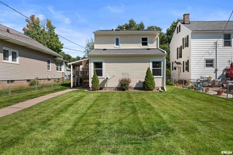 Tiny photo for 2375 31ST Street #A, Moline, IL 61265 (MLS # QC4267483)