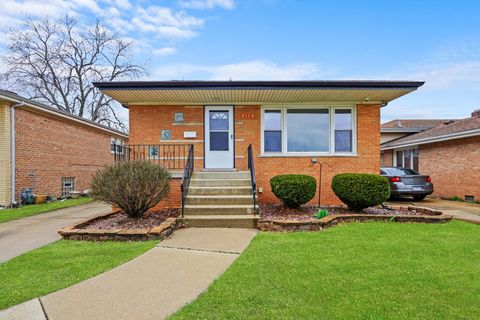 322 Calhoun Avenue Calumet City IL 60409