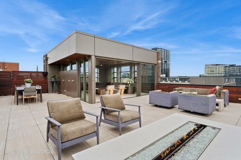 Tiny photo for 1327 W WASHINGTON Boulevard #5CD, Chicago, IL 60607 (MLS # 12511056)