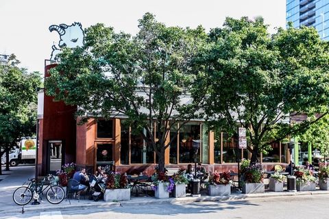 Tiny photo for 1327 W WASHINGTON Boulevard #5CD, Chicago, IL 60607 (MLS # 12511056)