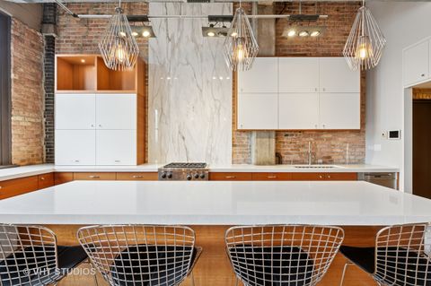 Tiny photo for 1327 W WASHINGTON Boulevard #5CD, Chicago, IL 60607 (MLS # 12511056)