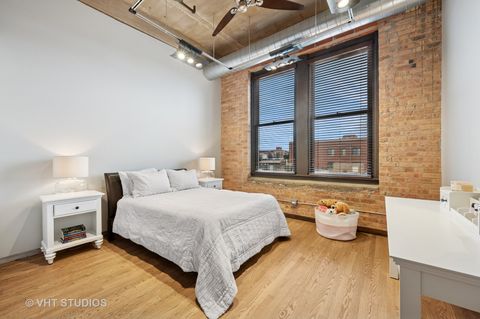 Tiny photo for 1327 W WASHINGTON Boulevard #5CD, Chicago, IL 60607 (MLS # 12511056)