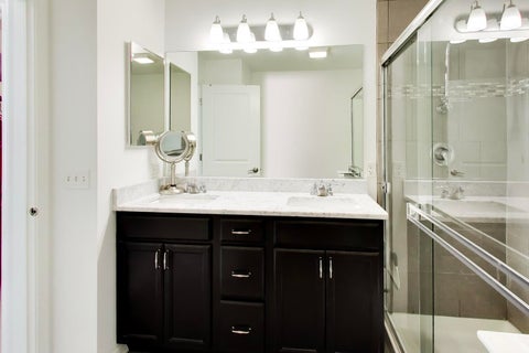 Tiny photo for 810 Lexington Circle W, Des Plaines, IL 60016 (MLS # 12695816)