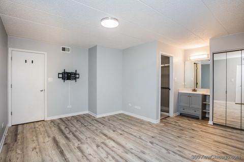 Tiny photo for 8415 W 95th Street #24, Hickory Hills, IL 60457 (MLS # 12565877)