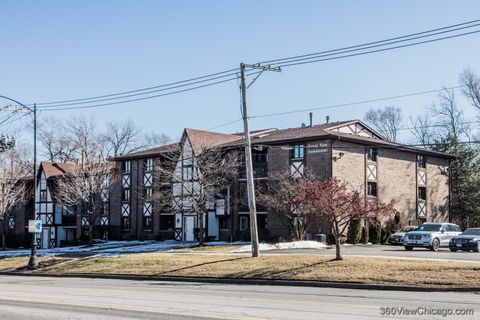 Tiny photo for 8415 W 95th Street #24, Hickory Hills, IL 60457 (MLS # 12565877)