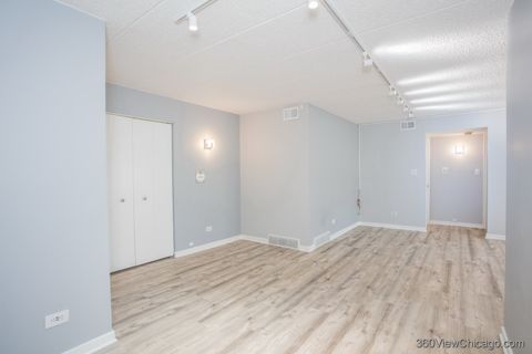 Tiny photo for 8415 W 95th Street #24, Hickory Hills, IL 60457 (MLS # 12565877)