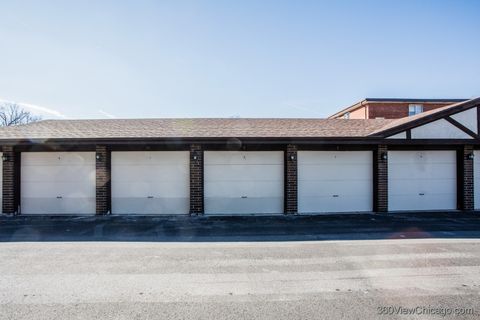 Tiny photo for 8415 W 95th Street #24, Hickory Hills, IL 60457 (MLS # 12565877)