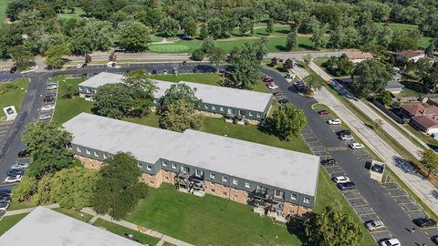 Tiny photo for 9954 S 84th Terrace #109, Palos Hills, IL 60465 (MLS # 12639924)