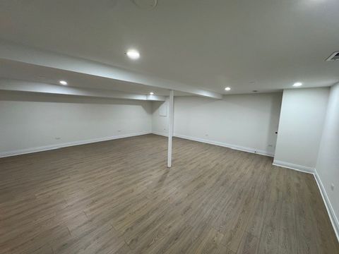 Tiny photo for 870 E Thacker Street, Des Plaines, IL 60016 (MLS # 12599486)