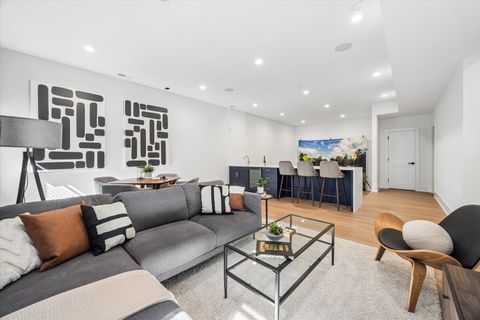 Tiny photo for 138 N Prospect Avenue, Clarendon Hills, IL 60514 (MLS # 12585677)