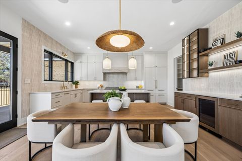 Tiny photo for 138 N Prospect Avenue, Clarendon Hills, IL 60514 (MLS # 12585677)