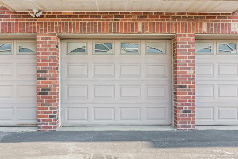 Tiny photo for 9420 S Melvina Avenue #2NW, Oak Lawn, IL 60453 (MLS # 12707037)