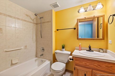 Tiny photo for 9420 S Melvina Avenue #2NW, Oak Lawn, IL 60453 (MLS # 12707037)
