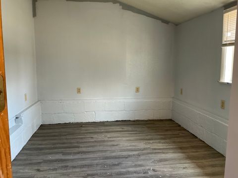 Tiny photo for 105 N Lynn Street, Urbana, IL 61802 (MLS # 12552050)