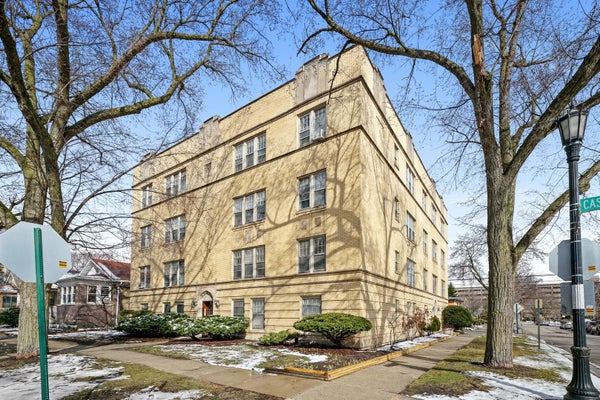 230 ELMWOOD AVE APT 2S, EVANSTON, IL 60202 - Image 00a39cc5a8eb45a4b4a8d1c0273293a5/2761605270