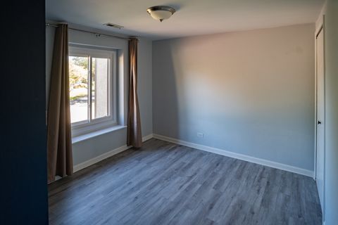 Tiny photo for 164 Cascade Drive, Indian Head Park, IL 60525 (MLS # 12424370)