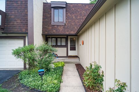 Tiny photo for 164 Cascade Drive, Indian Head Park, IL 60525 (MLS # 12424370)