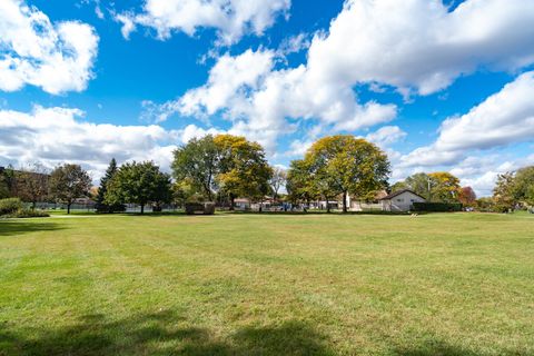 Tiny photo for 164 Cascade Drive, Indian Head Park, IL 60525 (MLS # 12424370)
