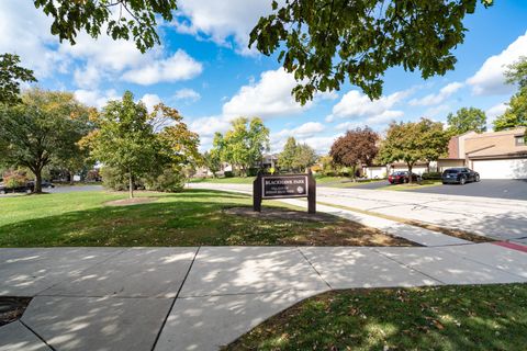 Tiny photo for 164 Cascade Drive, Indian Head Park, IL 60525 (MLS # 12424370)