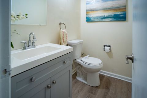 Tiny photo for 164 Cascade Drive, Indian Head Park, IL 60525 (MLS # 12424370)