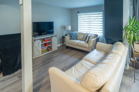 Tiny photo for 164 Cascade Drive, Indian Head Park, IL 60525 (MLS # 12424370)