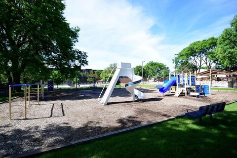 Tiny photo for 164 Cascade Drive, Indian Head Park, IL 60525 (MLS # 12424370)