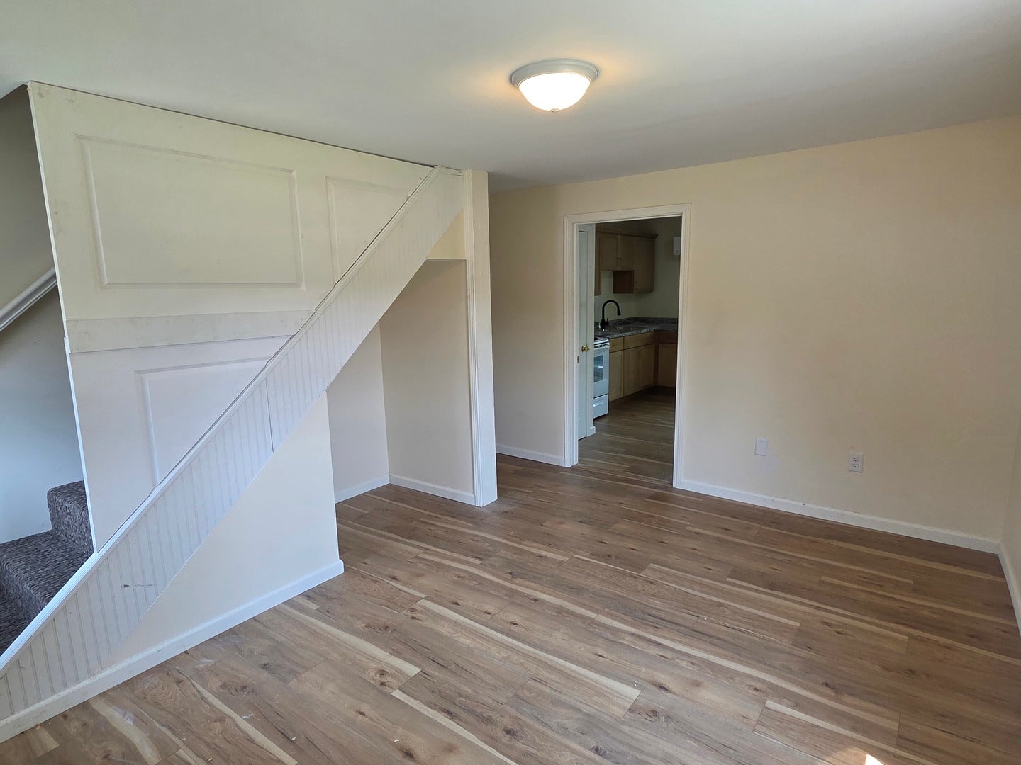 1207 N Market Street