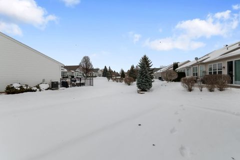 Tiny photo for 14304 Flagstaff Court, Huntley, IL 60142 (MLS # 12519189)