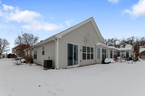Tiny photo for 14304 Flagstaff Court, Huntley, IL 60142 (MLS # 12519189)