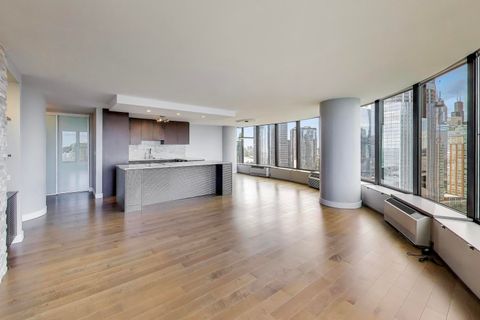 Tiny photo for 505 N LAKE SHORE Drive #2911, Chicago, IL 60611 (MLS # 12496471)