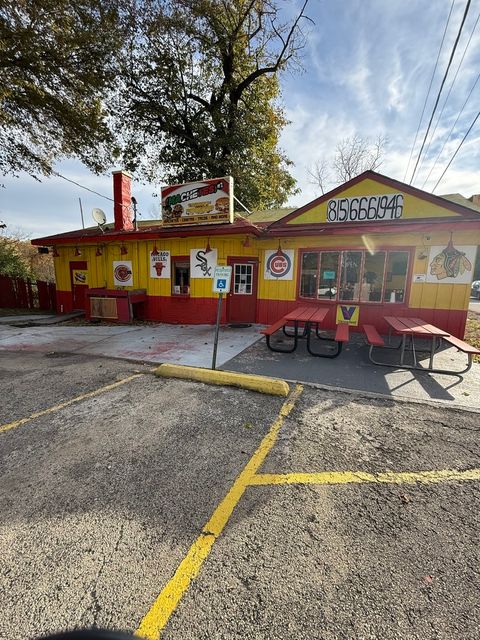 2501 E Cass Street Joliet IL 60432