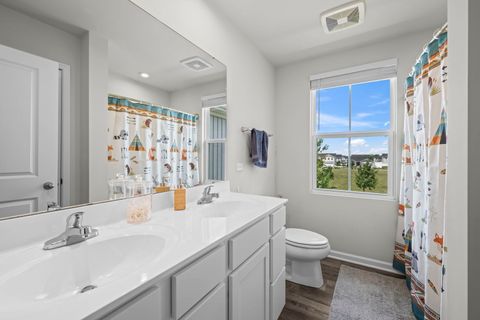 Tiny photo for 511 Larkspur Lane, Hampshire, IL 60140 (MLS # 12656598)
