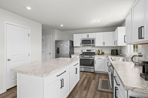 Tiny photo for 511 Larkspur Lane, Hampshire, IL 60140 (MLS # 12656598)