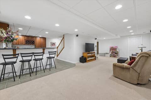 Tiny photo for 2119 W Thornwood Drive, South Elgin, IL 60177 (MLS # 12650246)