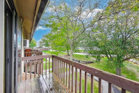 Tiny photo for 13 Saint Thomas Colony #7, Fox Lake, IL 60020 (MLS # 12495754)