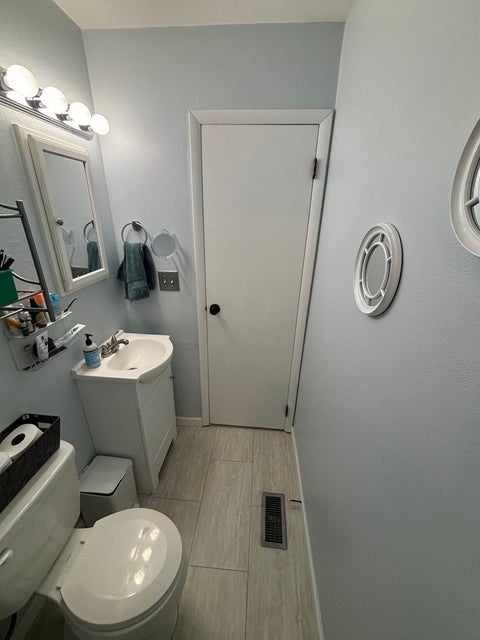 Tiny photo for 2811 E Bluff Court, Quincy, IL 62305 (MLS # 12768104)