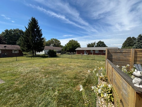 Tiny photo for 2811 E Bluff Court, Quincy, IL 62305 (MLS # 12768104)