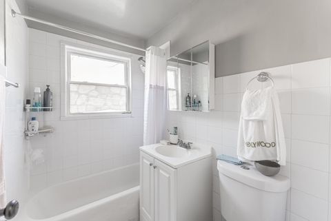 Tiny photo for 1630 W CHASE Avenue #1N, Chicago, IL 60626 (MLS # 12503959)