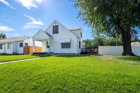Tiny photo for 2521 33rd Street, Moline, IL 61265 (MLS # 12752441)