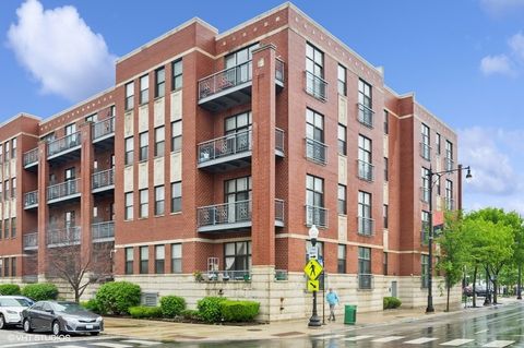 4011 N Francisco Avenue 301 Chicago IL 60618