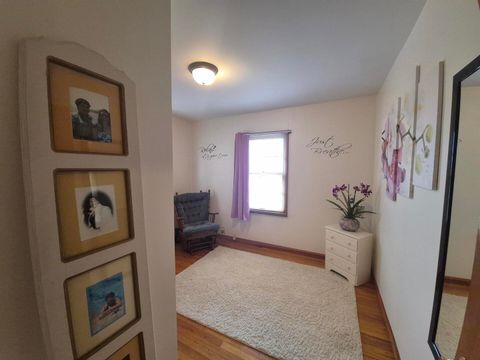 Tiny photo for 1428 S Granger Street, Harrisburg, IL 62946 (MLS # 100000091)