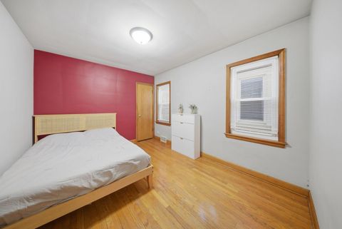 Tiny photo for 5325 N Meade Avenue, Chicago, IL 60630 (MLS # 12617443)