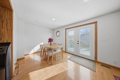 Tiny photo for 5325 N Meade Avenue, Chicago, IL 60630 (MLS # 12617443)